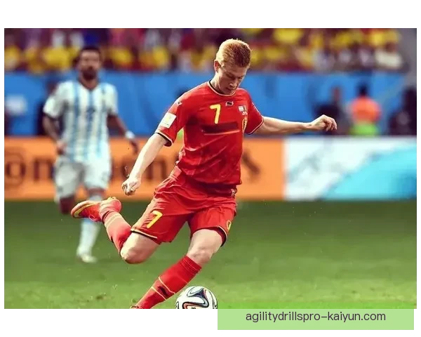 德布劳内任意球得分能力持续提升，引发全场关注