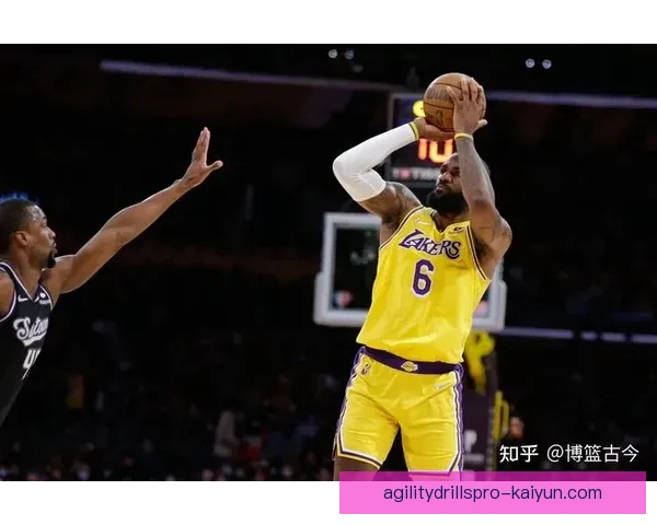 詹姆斯技术特点在各项比赛中持续发挥稳定，备受关注的表现令球迷期待。