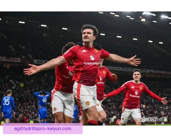 英超曼联传奇持续受到球迷追捧，影响力依旧深远