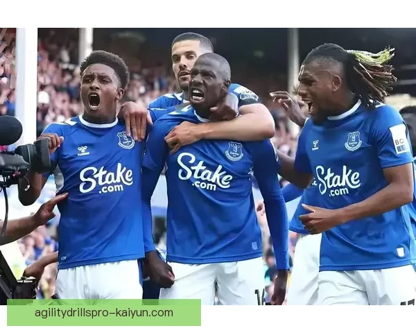 埃弗顿·索萨表现稳健，引领球队在联赛中争取更好排名