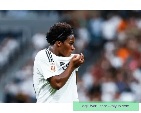 恩德里克在新赛季中的战术适应情况备受关注