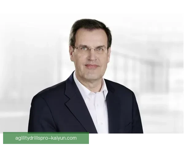 劳塔罗市场价值变化分析，表现稳健引发关注