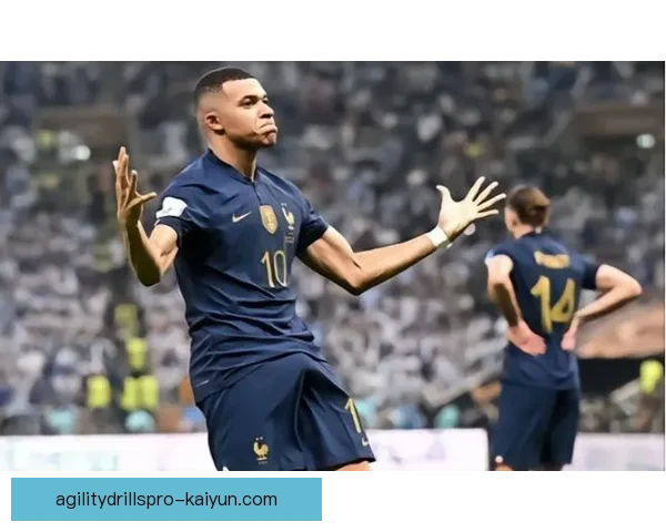 姆巴佩世界杯表现分析：8球齐刷刷，状态持续回暖